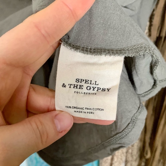 🎊SWAPPED🎊 💛Spell White Sands sample tee💛 - Picture 4 of 5